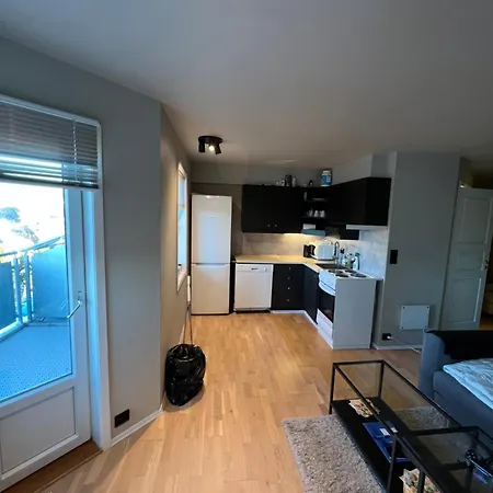 Daire Entire Flat Centrum With Balcony Close To The Airport *